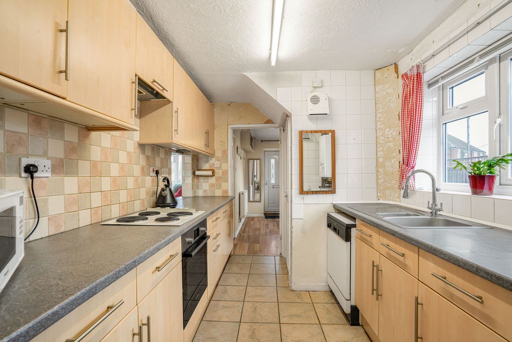 Property photo 2 of 14