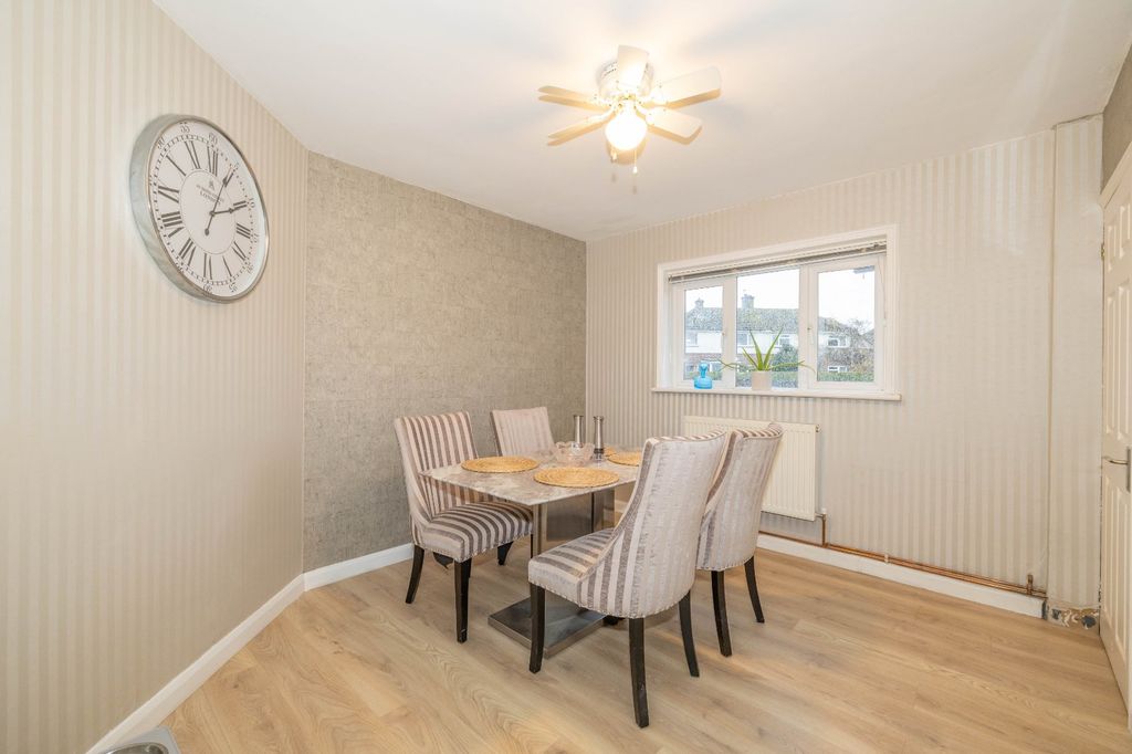 Property photo 3 of 15 Picture 3