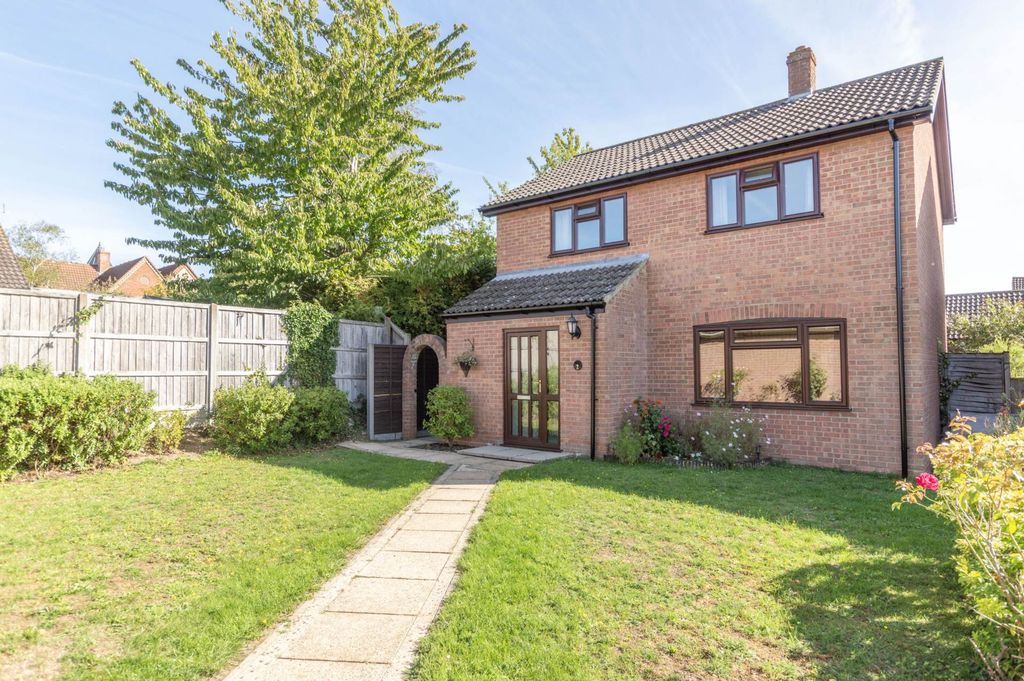 Property photo 1 of 18
