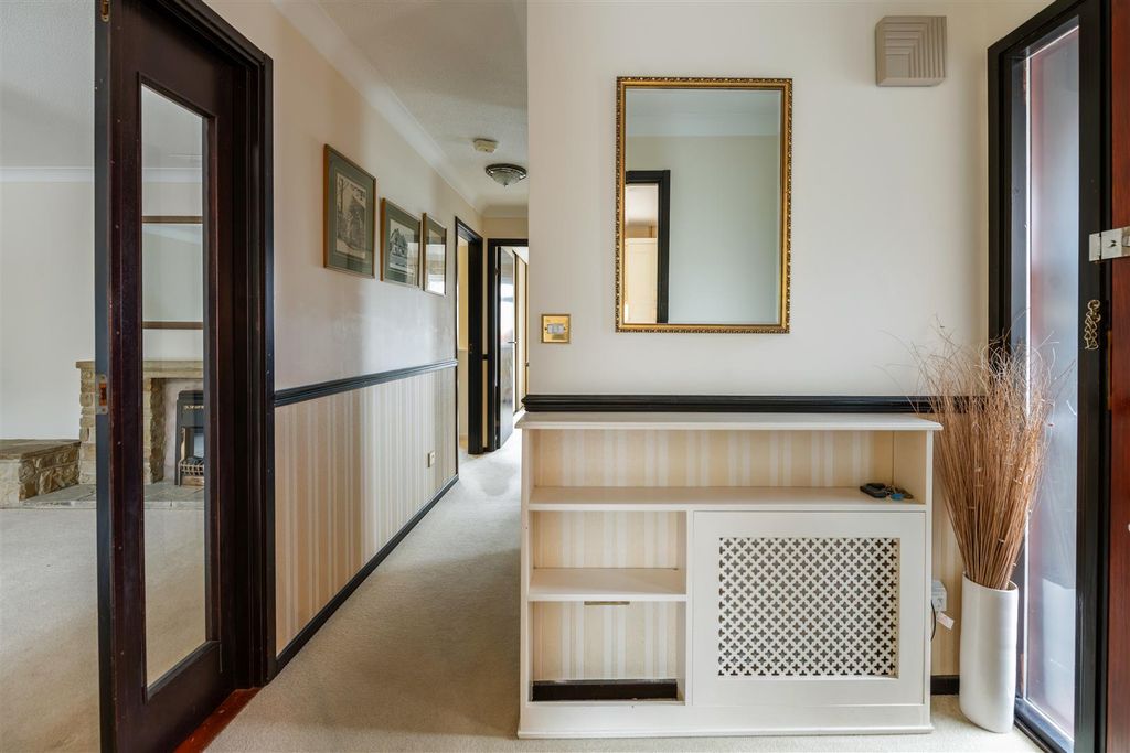 Property photo 2 of 17 4 Harvestside Internals-2.Jpg