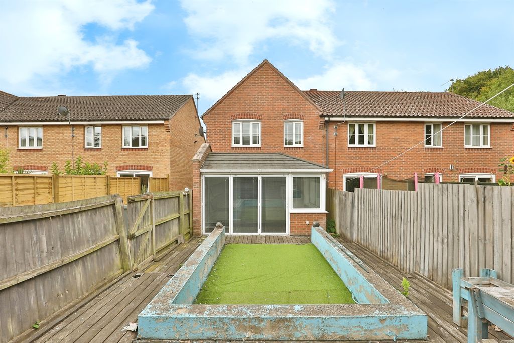 Property photo 2 of 17