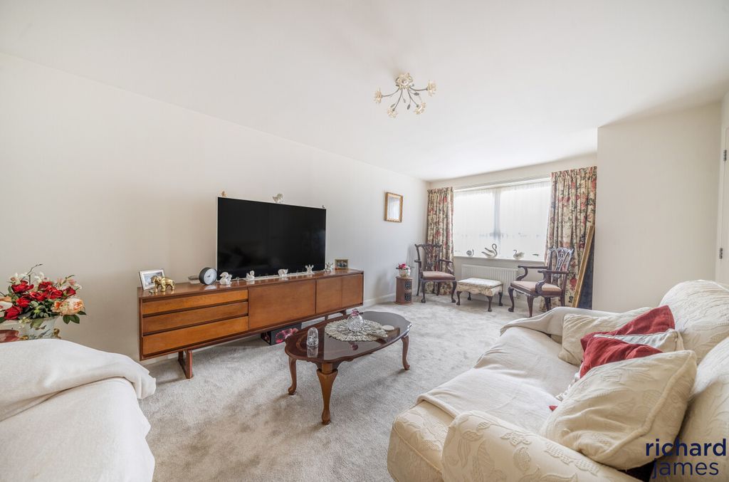 Property photo 3 of 24 Ed5Bedfcf5854535B290A41662Ac68F1