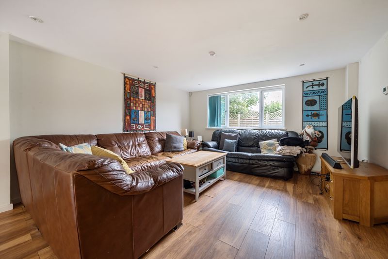 Property photo 2 of 17 Photo 1