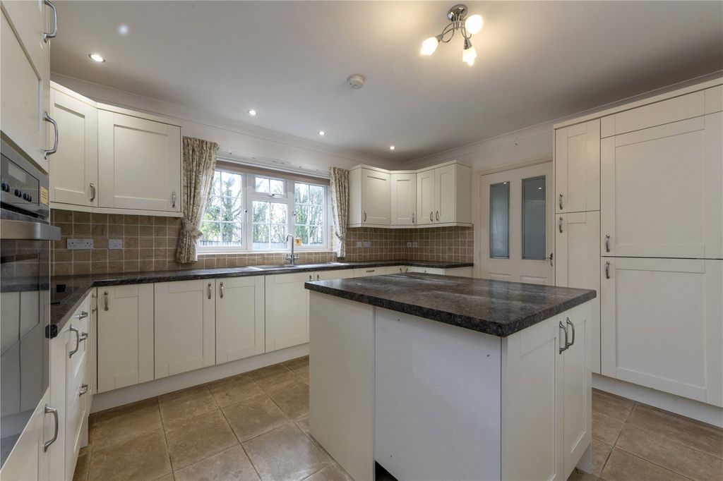 Property photo 2 of 15 Picture No. 22