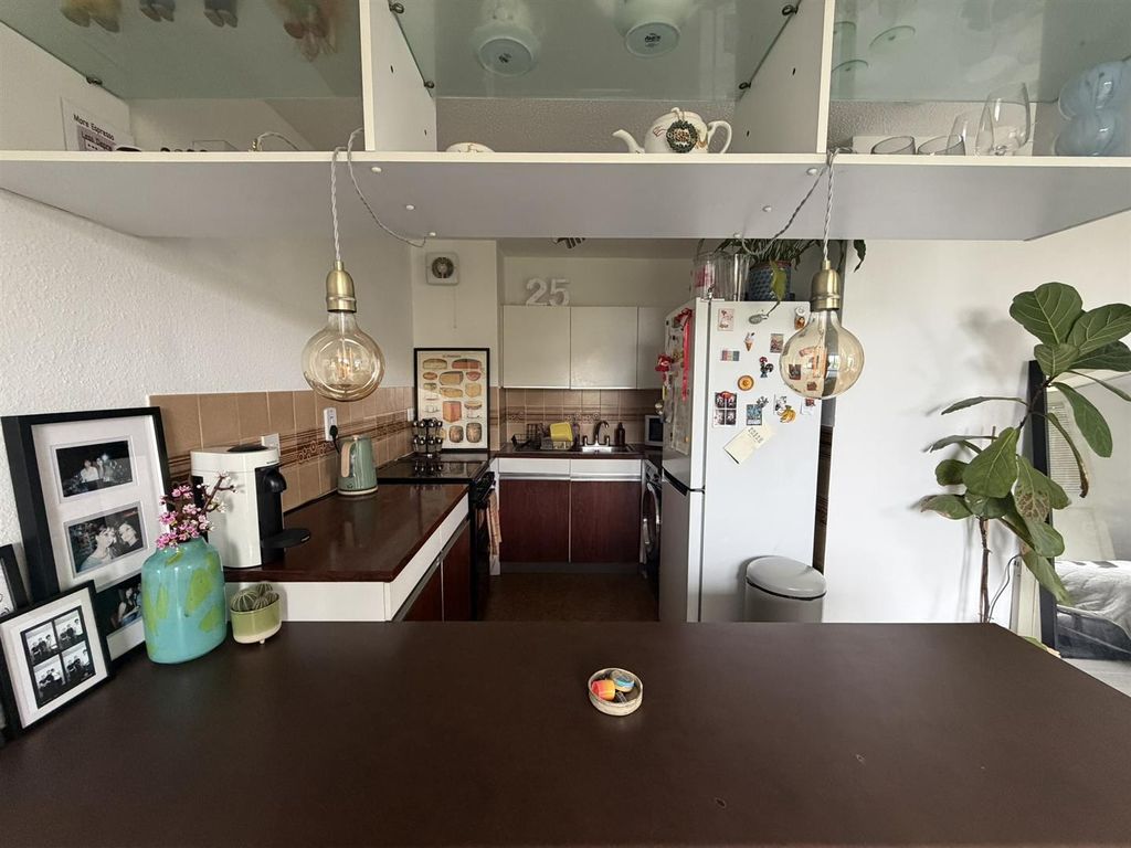 Property photo 3 of 10 Img_2973.Jpeg