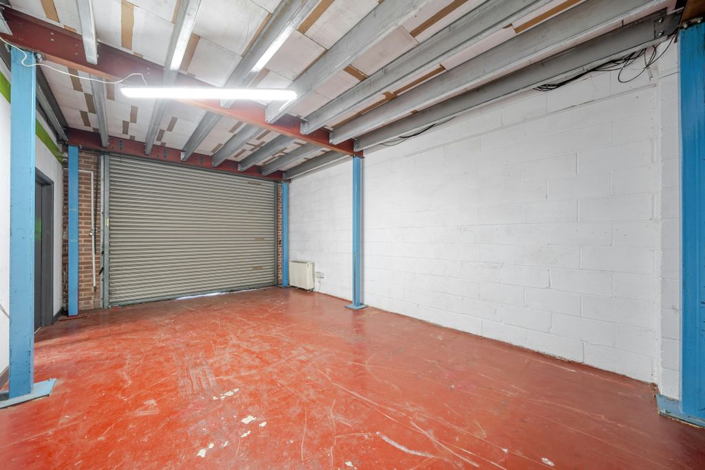 Property photo 2 of 10 1347245668ba9E8F76B23.Jpg