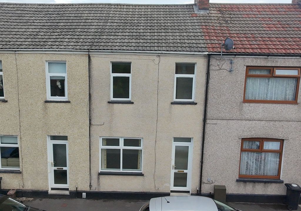 Property photo 1 of 20
