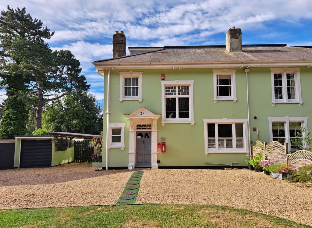 Property photo 1 of 36