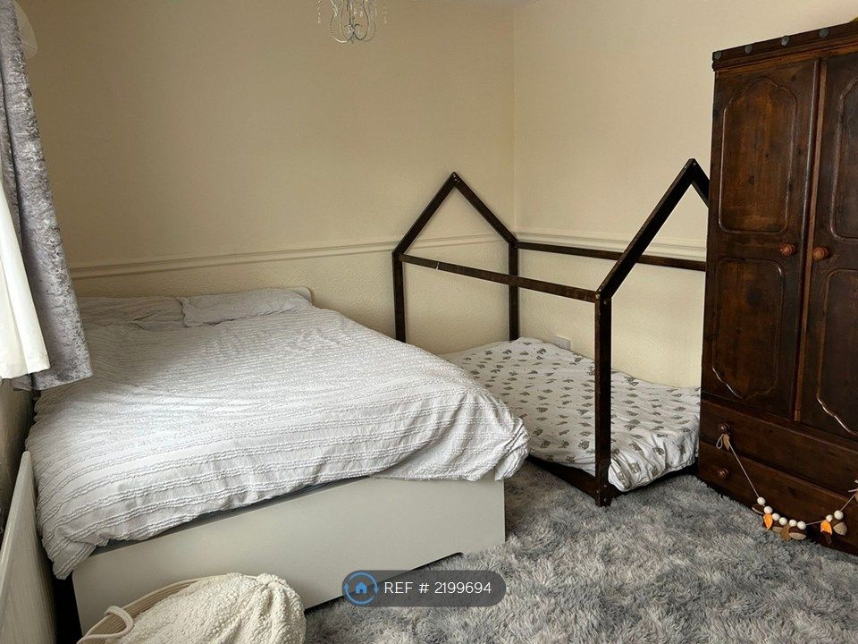 Property photo 3 of 22