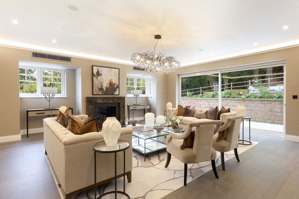 Property photo 3 of 19 Picture No. 05