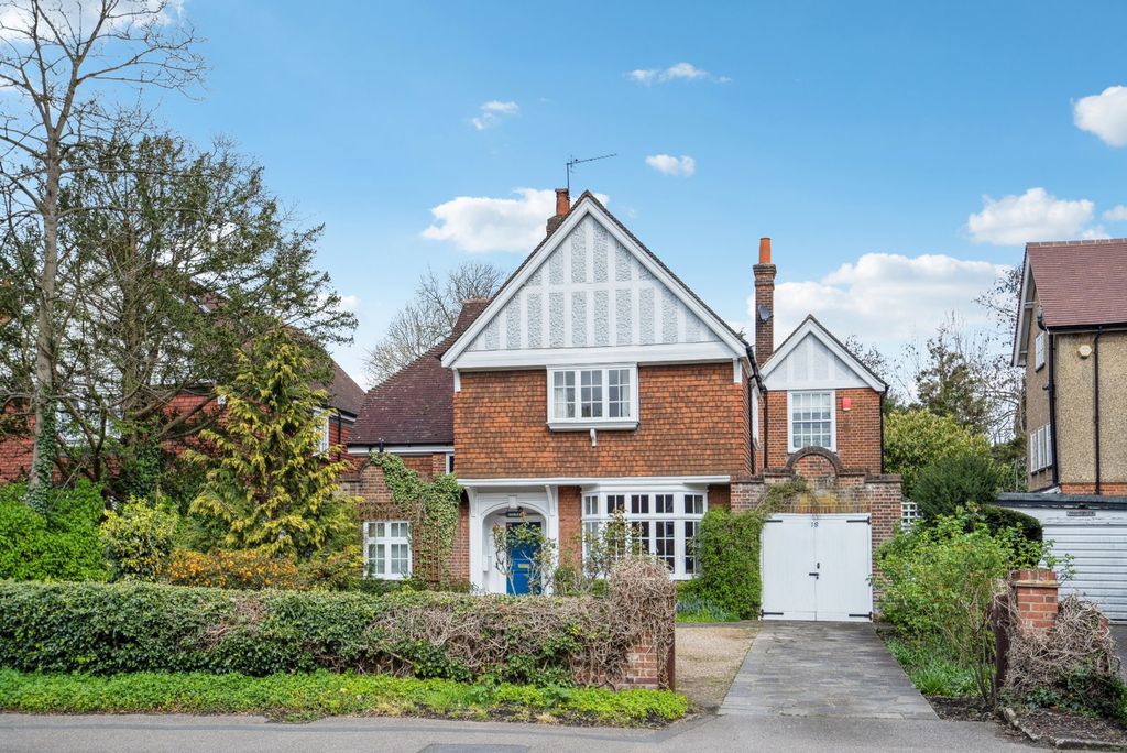 Additional image 21 of 5 bed detached house for saleElm Park Road, Pinner HA5