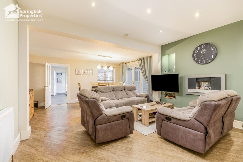 Property photo 2 of 19 Image 2