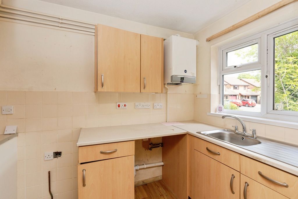 Property photo 3 of 16 Pbox-Img.Jpg