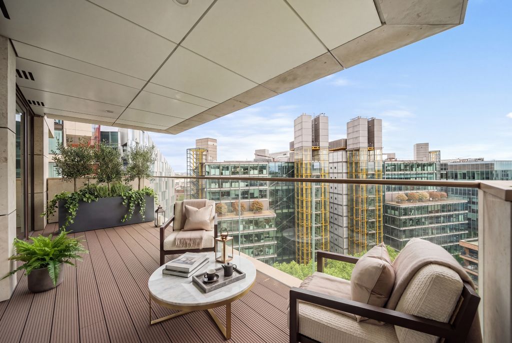 Property photo 2 of 11 Paddington Gardens C1303-8.Jpg