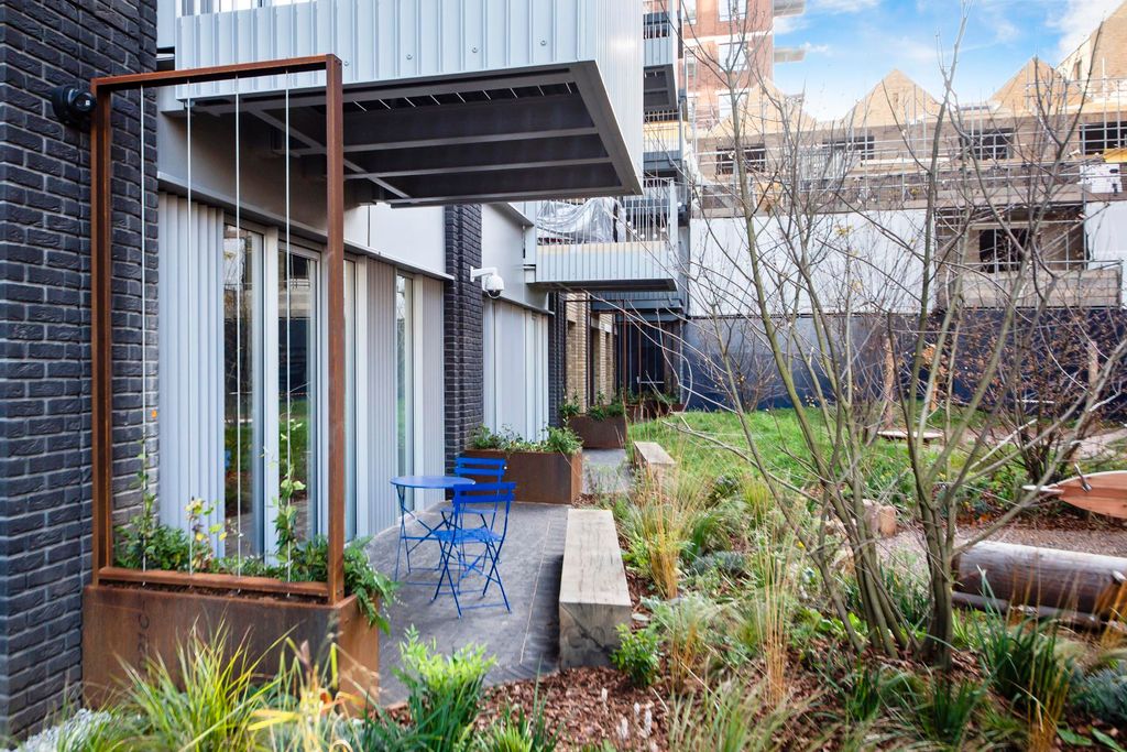 Property photo 3 of 15