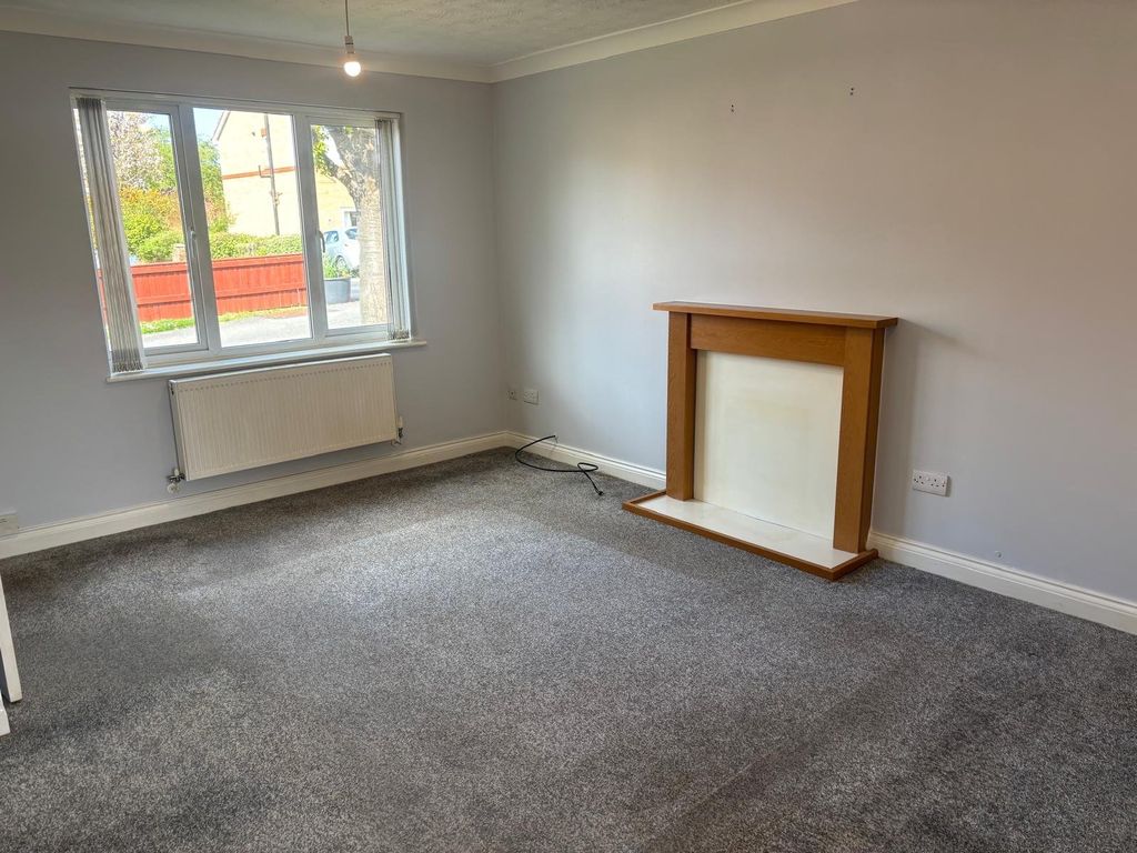 Property photo 2 of 8 Picture No. 04