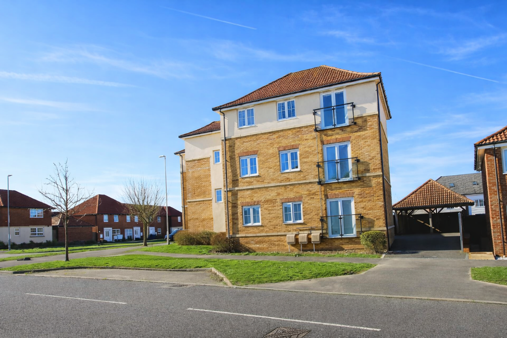 Property photo 1 of 17