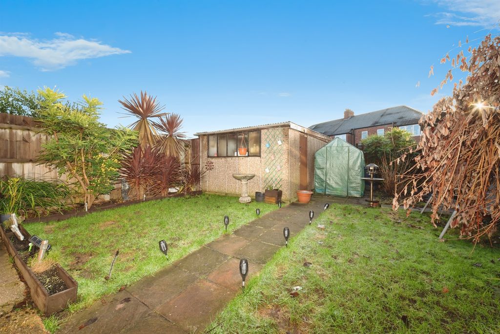 Property photo 3 of 20