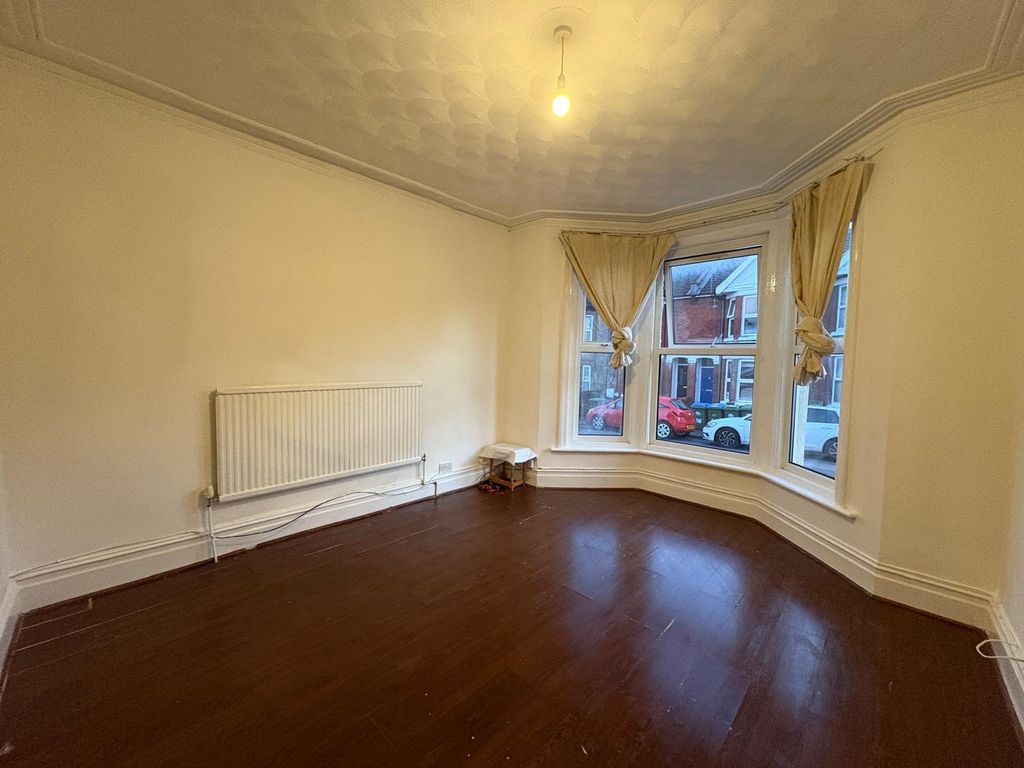 Property photo 2 of 15 Photo-2025-11-27-09-38-15