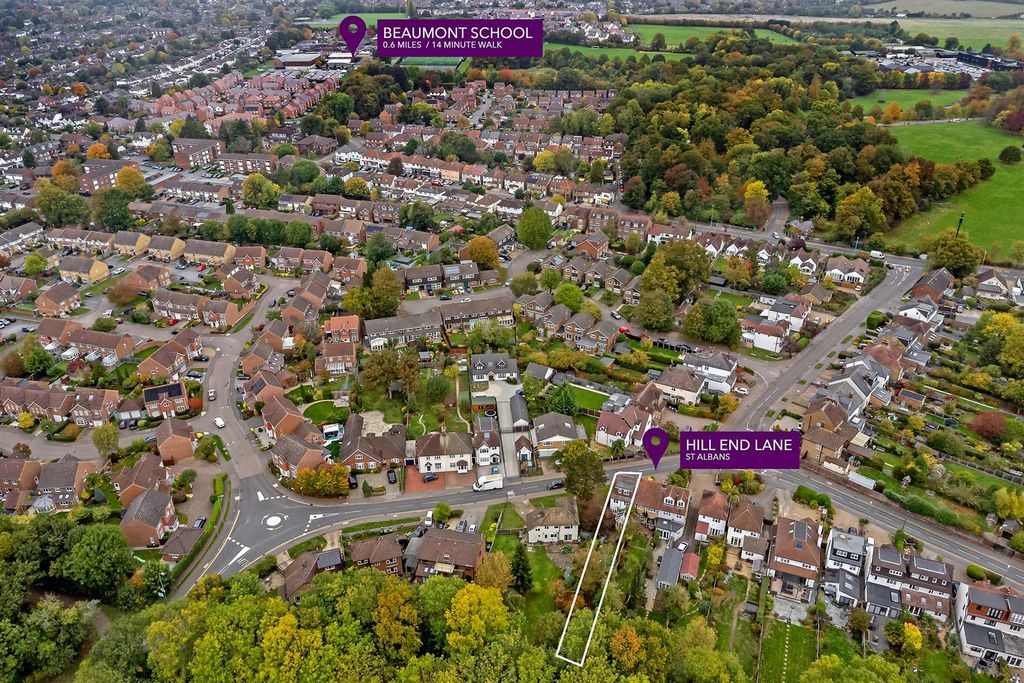 Property photo 2 of 19 7Hillendlane-3 - Copy - Copy.Jpg