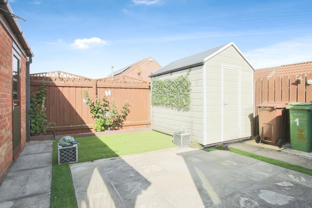 Property photo 3 of 12 4442677