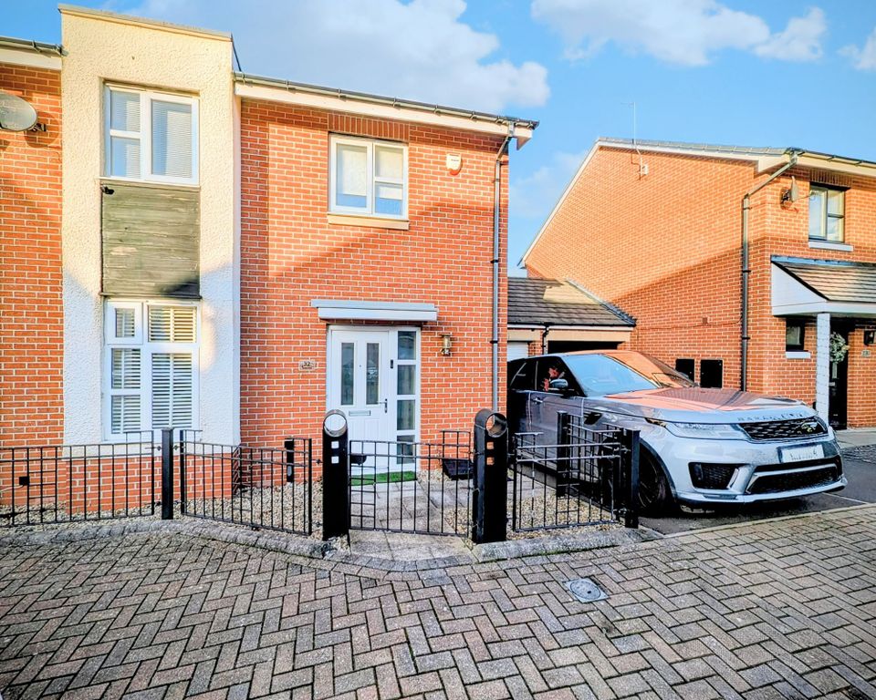 Property photo 1 of 17