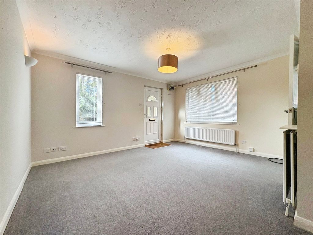 Property photo 3 of 8 Picture No. 06