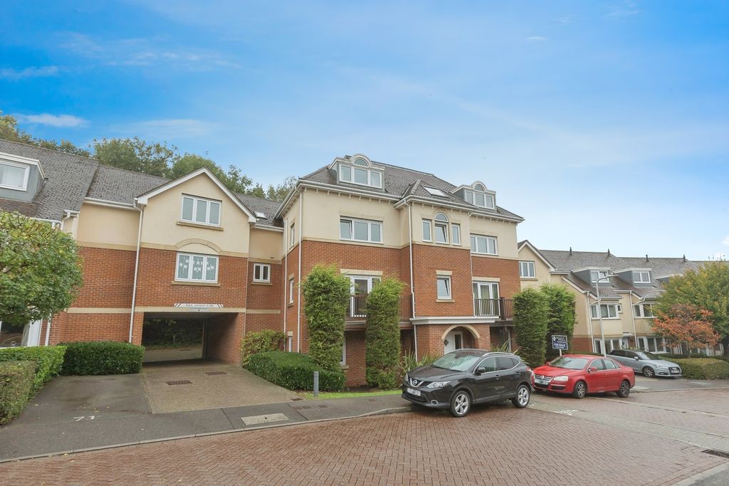 Property photo 2 of 11 Photo