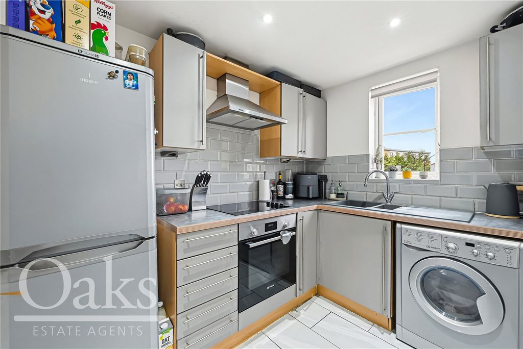 Property photo 3 of 8 Picture No. 05