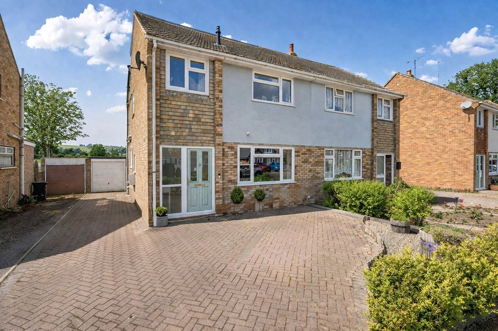 Property photo 1 of 17 Picture No. 22