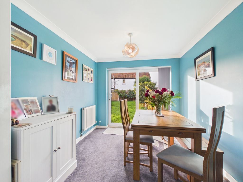 Property photo 3 of 21 Dining Room