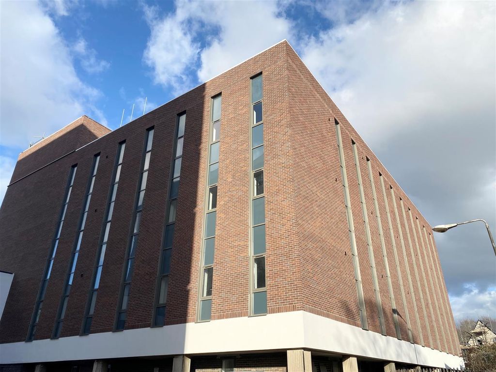 Property photo 1 of 14 Exterior