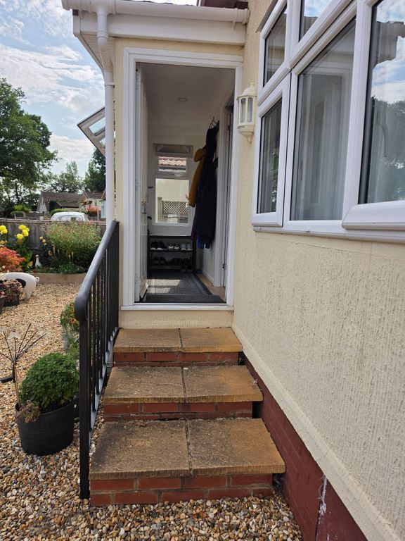Property photo 3 of 43