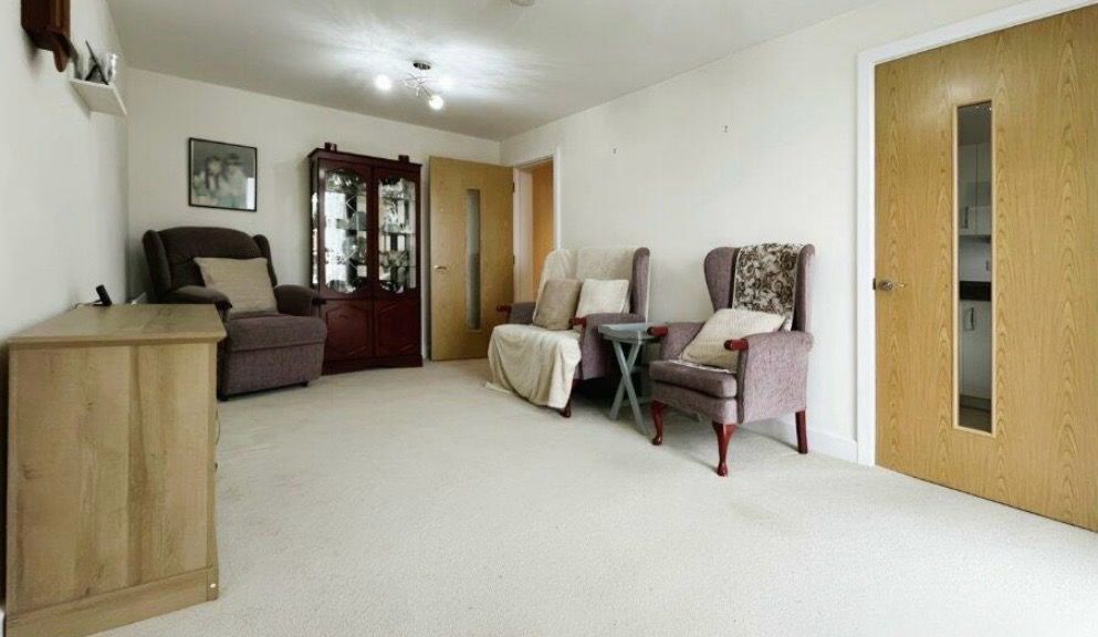 Property photo 3 of 10