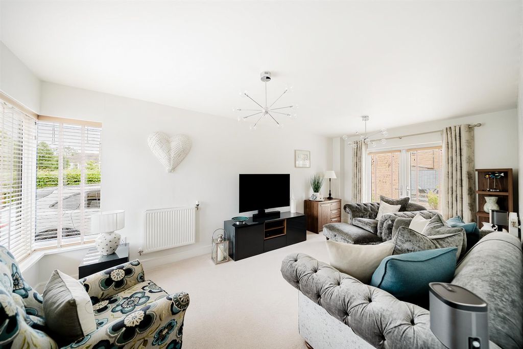 Property photo 3 of 22 16 Cheshire 1.Jpg