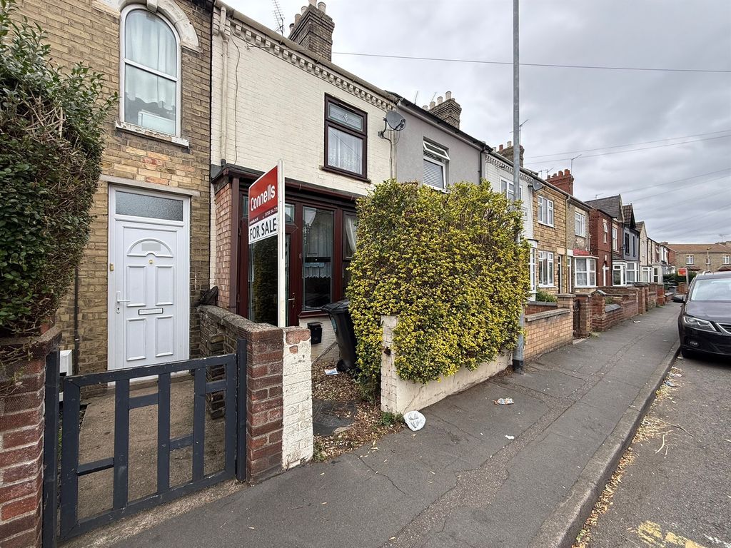 Property photo 1 of 17