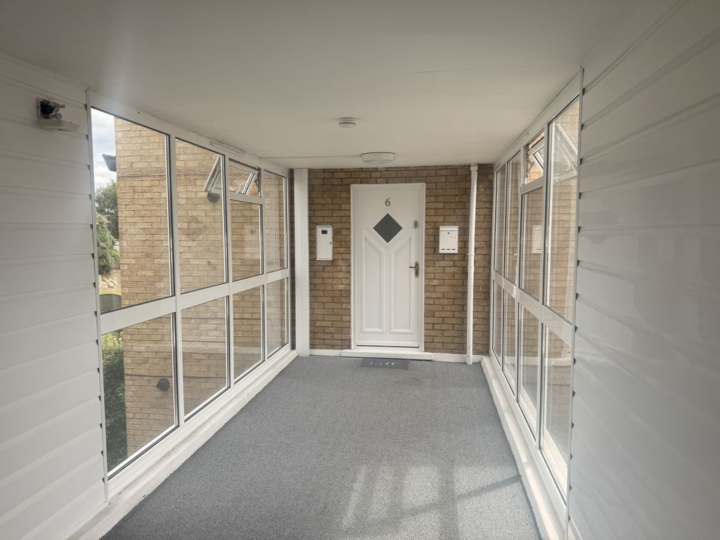 Property photo 1 of 16 3 Bedroom Flat For Sale
