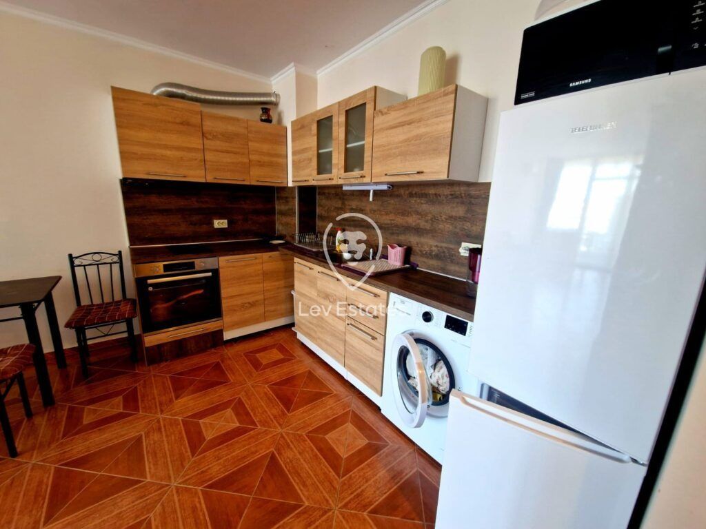 Property photo 2 of 7
