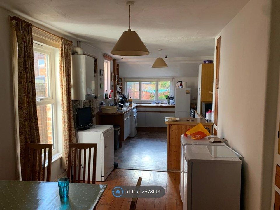 Property photo 2 of 10 Kitching Dining Room