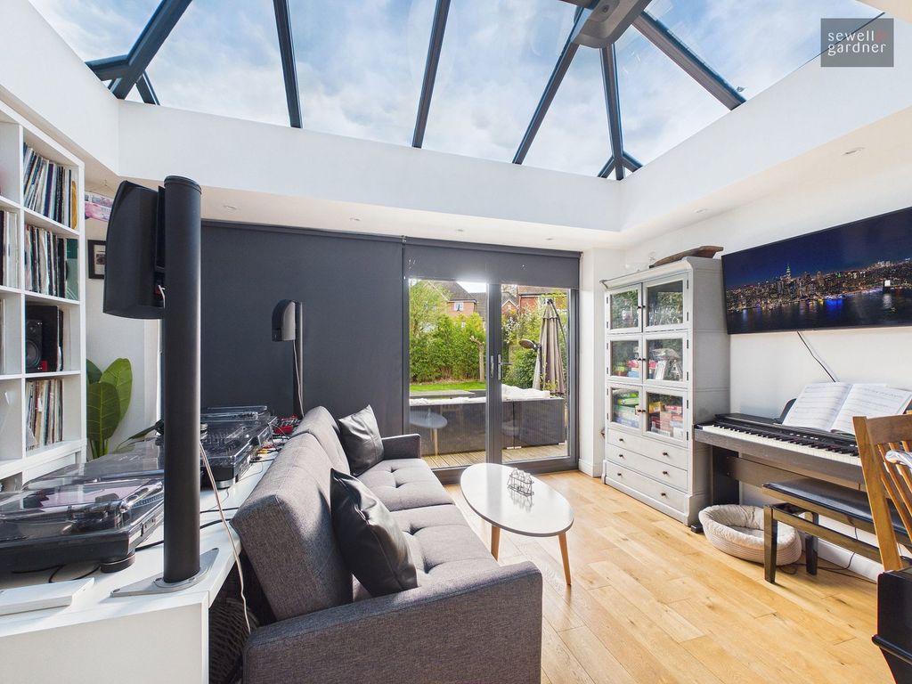 Property photo 3 of 23