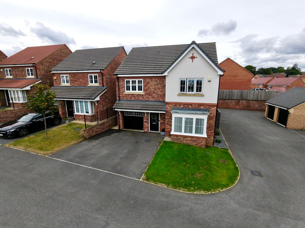 Property photo 1 of 25 External