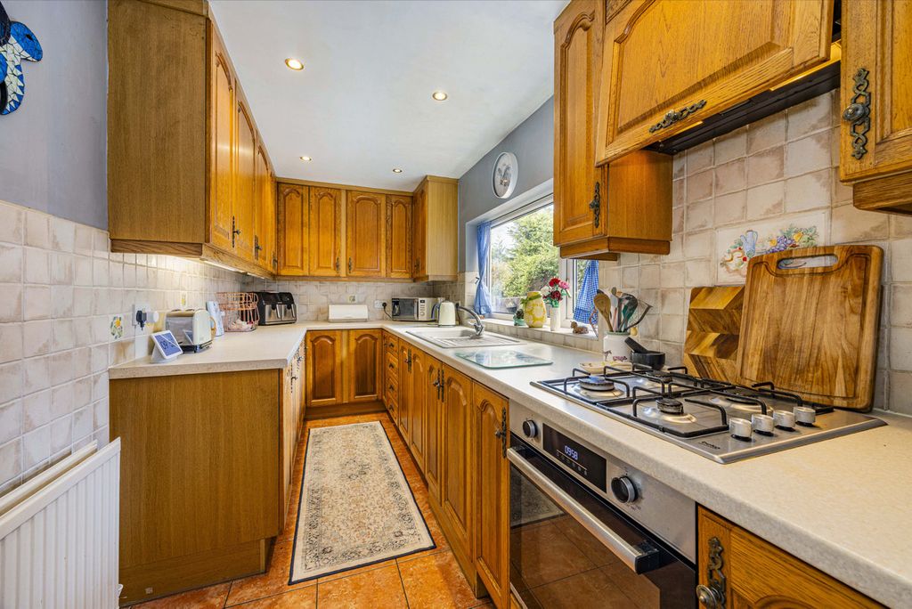 Property photo 3 of 13