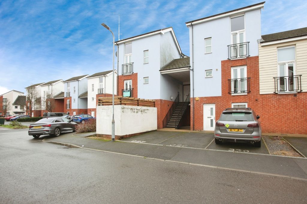 Property photo 2 of 14 Front