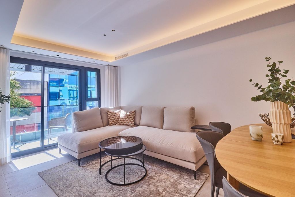 Property photo 1 of 51