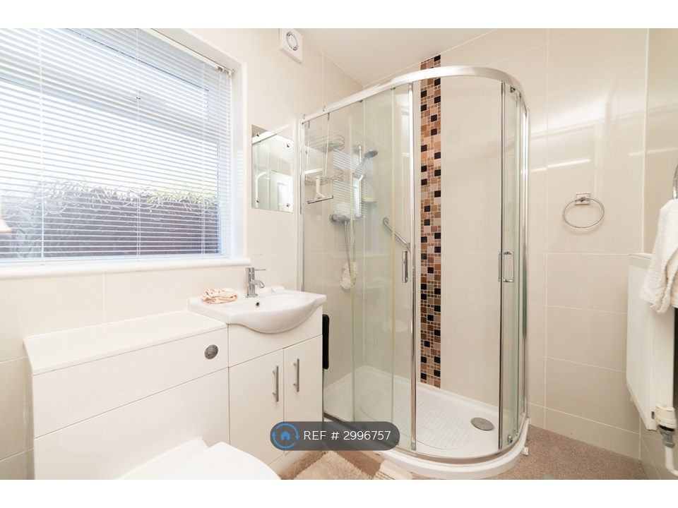 Property photo 3 of 25