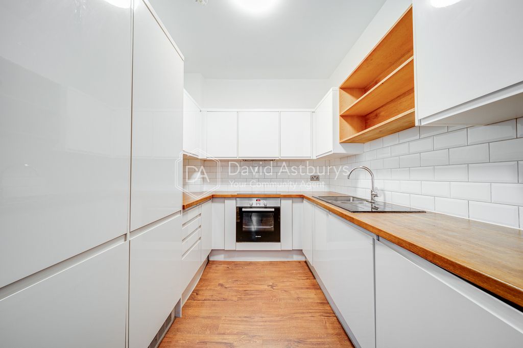 Property photo 3 of 11 Dsc03535-2Hdr