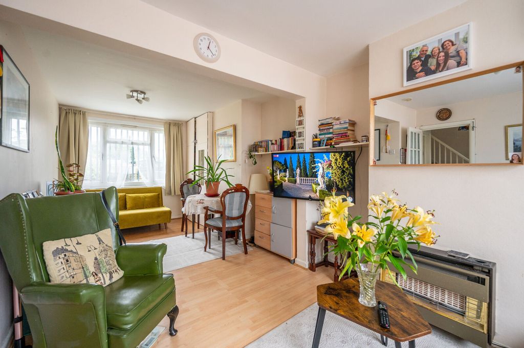 Property photo 1 of 19