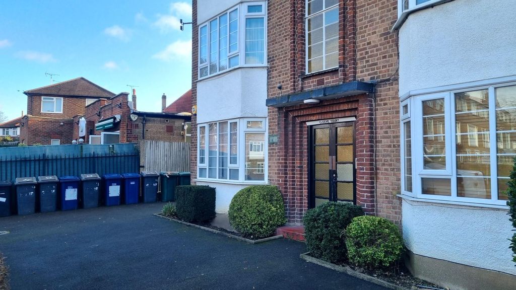 Property photo 2 of 12