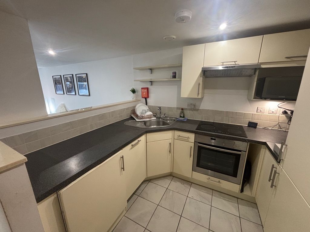 Property photo 2 of 5 Kitchen