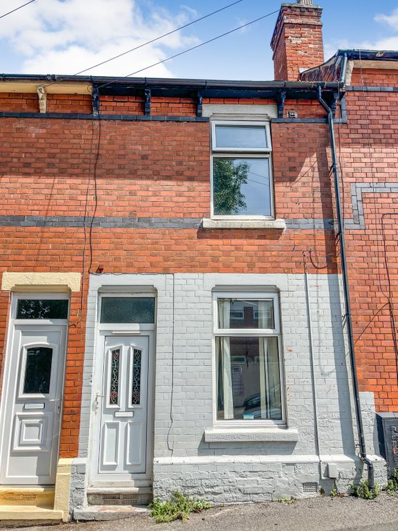 Property photo 1 of 17